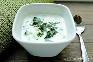 Joghurt-Gurken-Suppe - das perfekte Rezept für heiße Sommertage