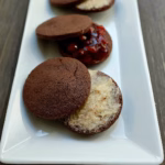 Selbstgemachte Oreos - Schokokekse mit Vanillecreme