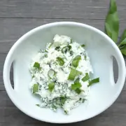 Köstlicher Bärlauchfrischkäse aus nur drei Zutaten