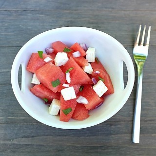 Ein wunderbar frischer Salat für heiße Tag: Melonen-Feta-Salat mit Minze