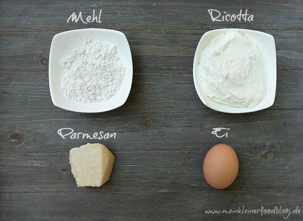15-Minuten Ricotta-Gnocchis mit einer schnellen Paprika-Butter ...