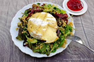 HelloFresh Camenbert mit Bulgur-Wildkräuter-Salat - das Ergebnis