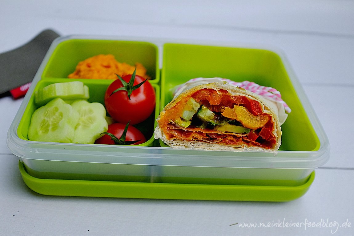 Dieser Wrap mit Proschiutto Hummus und gegrillter Paprika steckt voller köstlicher Aromen, ist gesund und für mich das perfekte Mittagessen im Büro