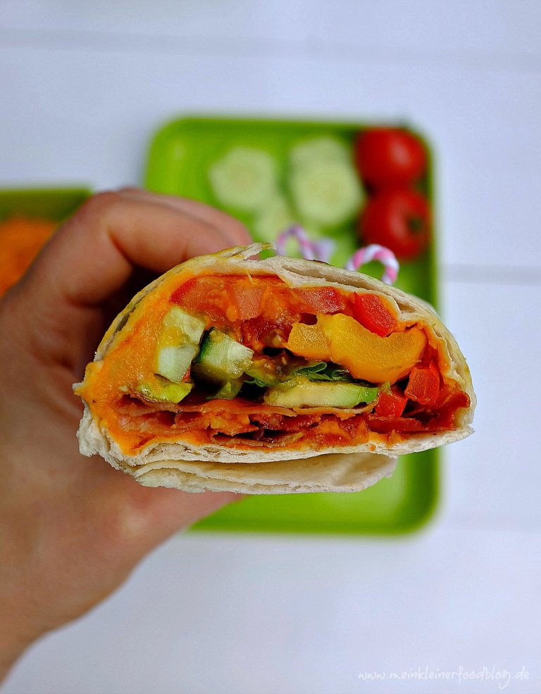 WRAP MIT PROSCIUTTO, HUMMUS & GEGRILLTER PAPRIKA - Schnelle & einfache ... WRAP MIT PROSCIUTTO, HUMMUS & GEGRILLTER PAPRIKA - Schnelle & einfache ...