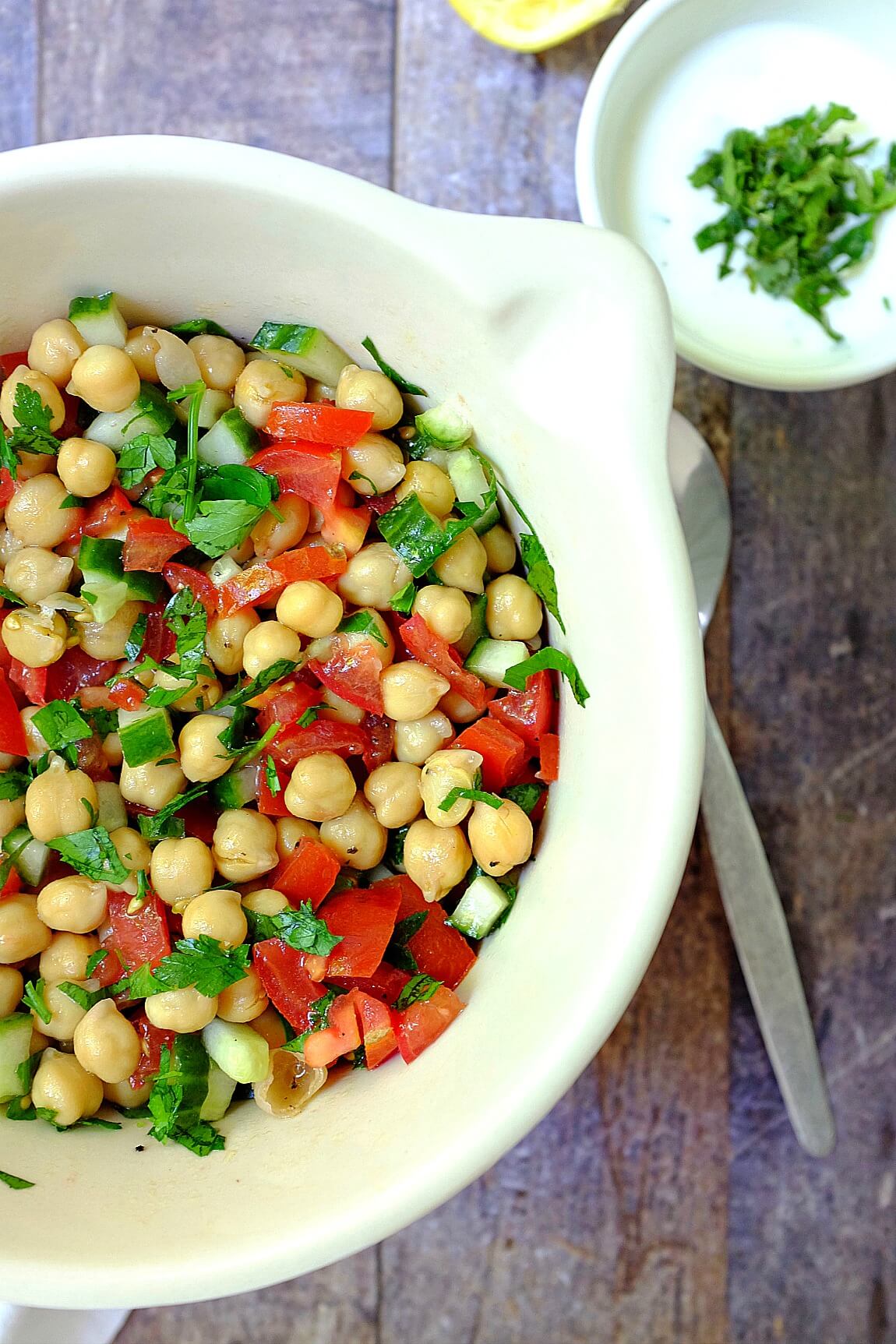 Sommerlicher Kichererbsen-Salat mit Tomaten &amp; Gurke - Schnelle Rezepte ...