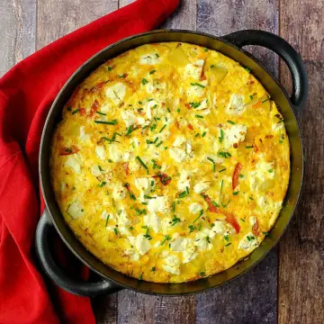 Feierabendküche: 30-Minuten-Tortilla mit Mais, Tomate und Feta.