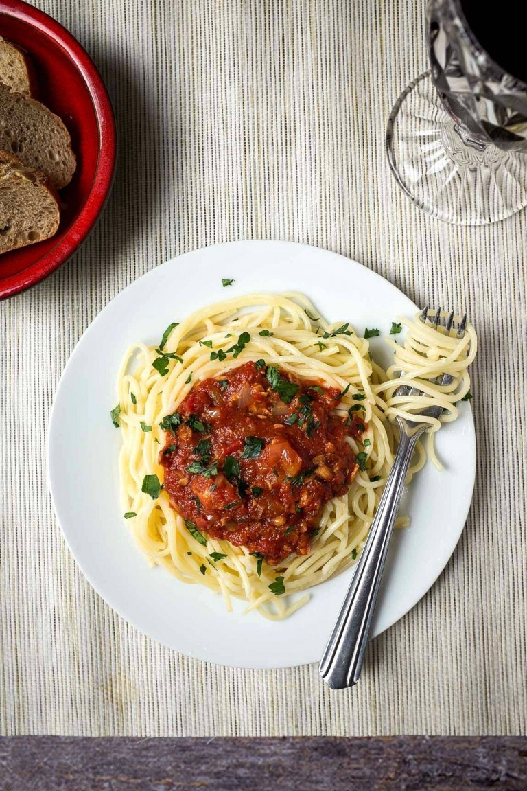Spaghetti mit schneller Thunfisch-Sauce - Schnelle &amp; einfache Rezepte