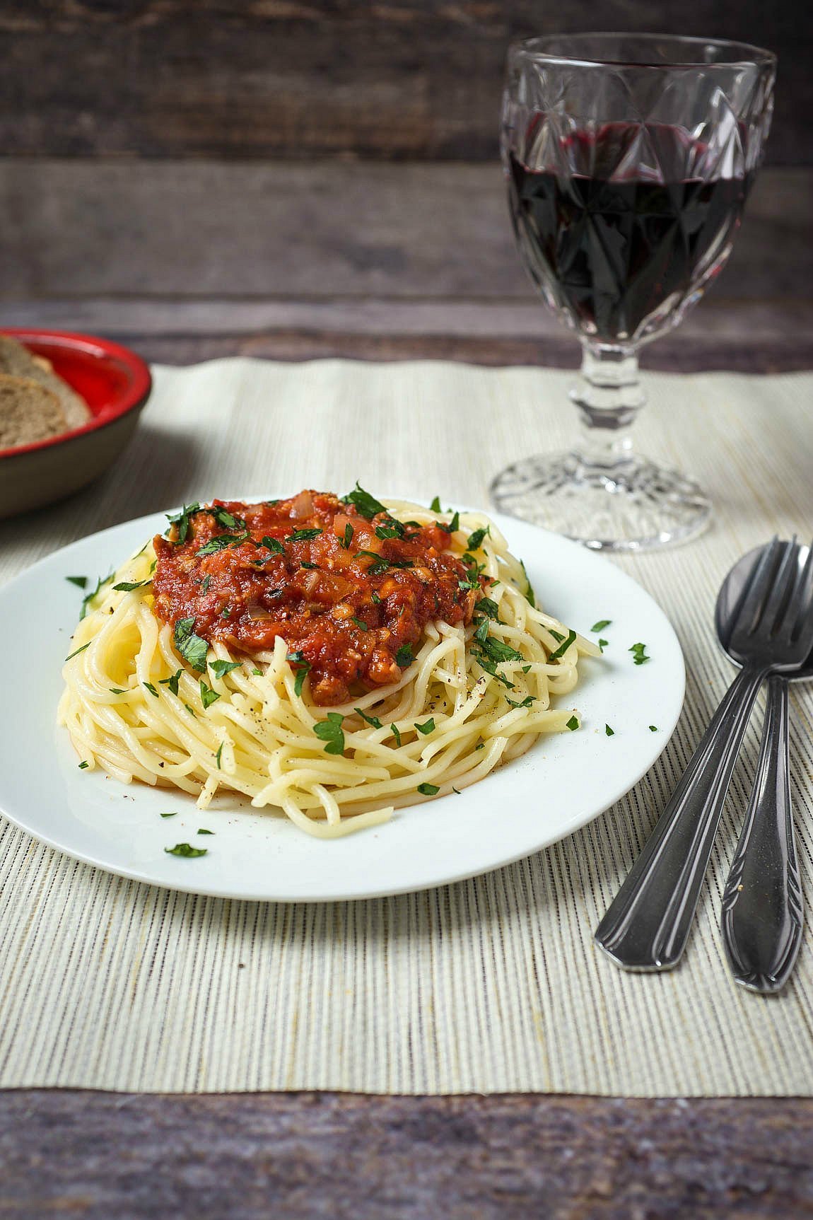 Ein leckeres schnelles Mittagessen: Spaghetti mit einer superfixen Thunfisch-Sauce.