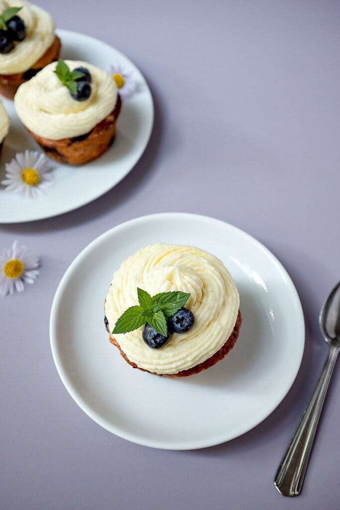 Blueberry Cheesecake Cupcakes mit Vanillefrosting - Schnelle &amp; einfache ...