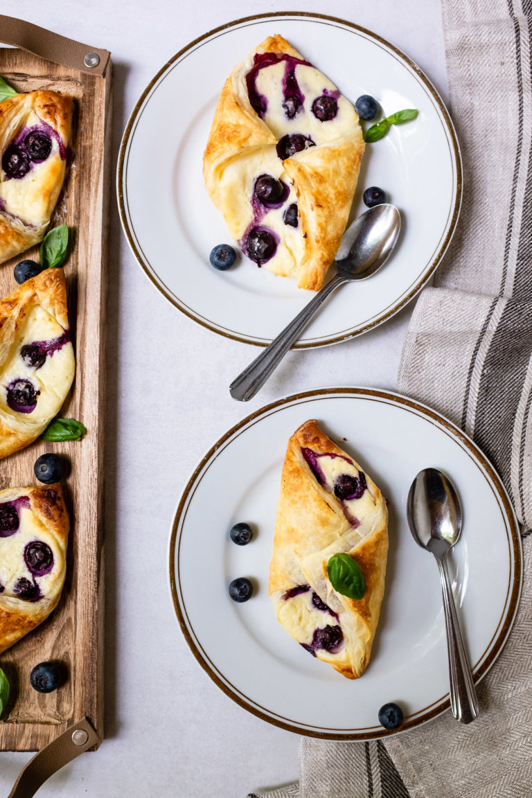 Blätterteig Gefüllt Mit Quark Und Obst Schnelle Blaubeer-Quark-Teilchen - Schnelle & einfache Rezepte