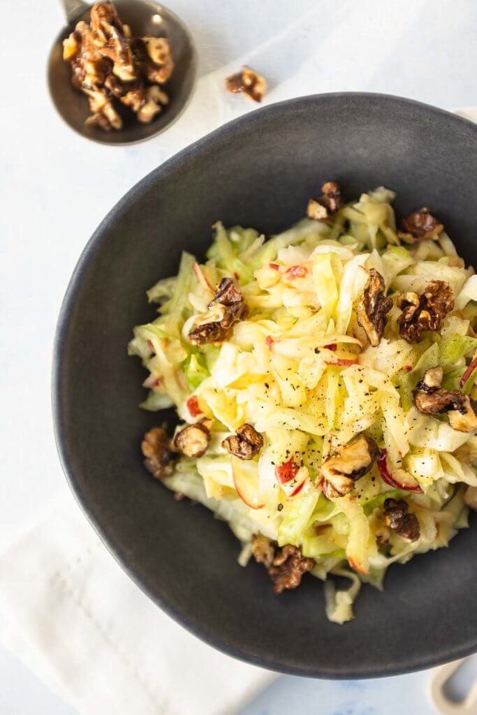 Spitzkohl-Apfel-Salat