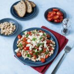 Weise Bohnen-Tomaten-Salat mit Feta-23