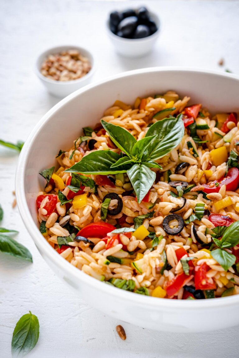 Orzo-Pasta-Salat mit gegrillten Gemüse - Schnelle &amp; einfache Rezepte