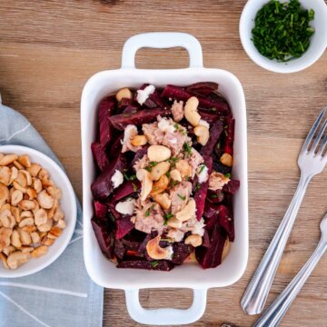 Rote-Bete-Thunfischsalat mit karamellisierten Cashewkernen und Sahnemeerrettich