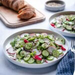 Einfacher Radieschen-Gurken-Salat