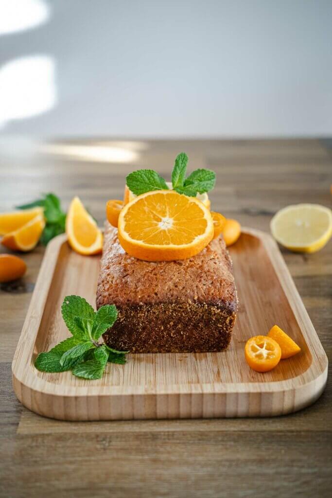 Einfacher Orangen-Zitronen-Kuchen mit Mandeln