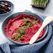 Geröstete Rote-Bete-Hummus
