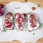 Trauben-Ziegenfrischkäse-Crostini