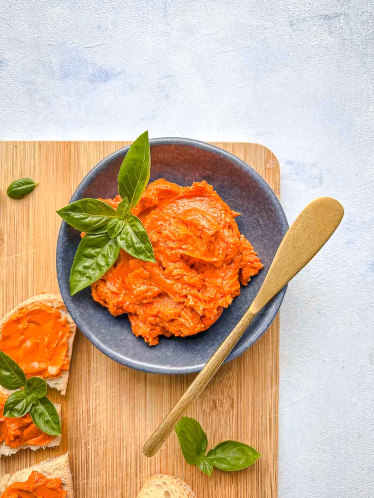 5-Minuten Tomatenbutter-Serviervorschlag