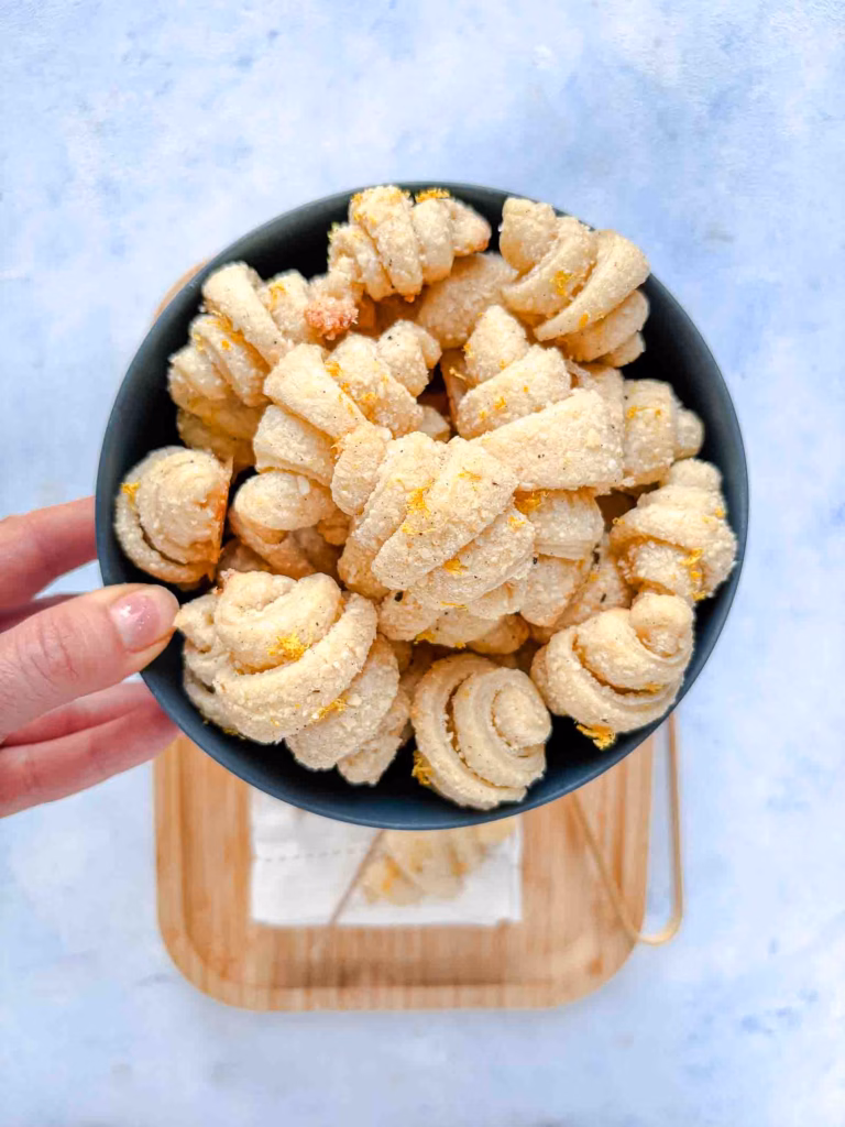 Mandelhörnchen mit Tonka & Zitrone